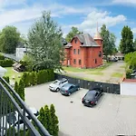 B13 Apartment